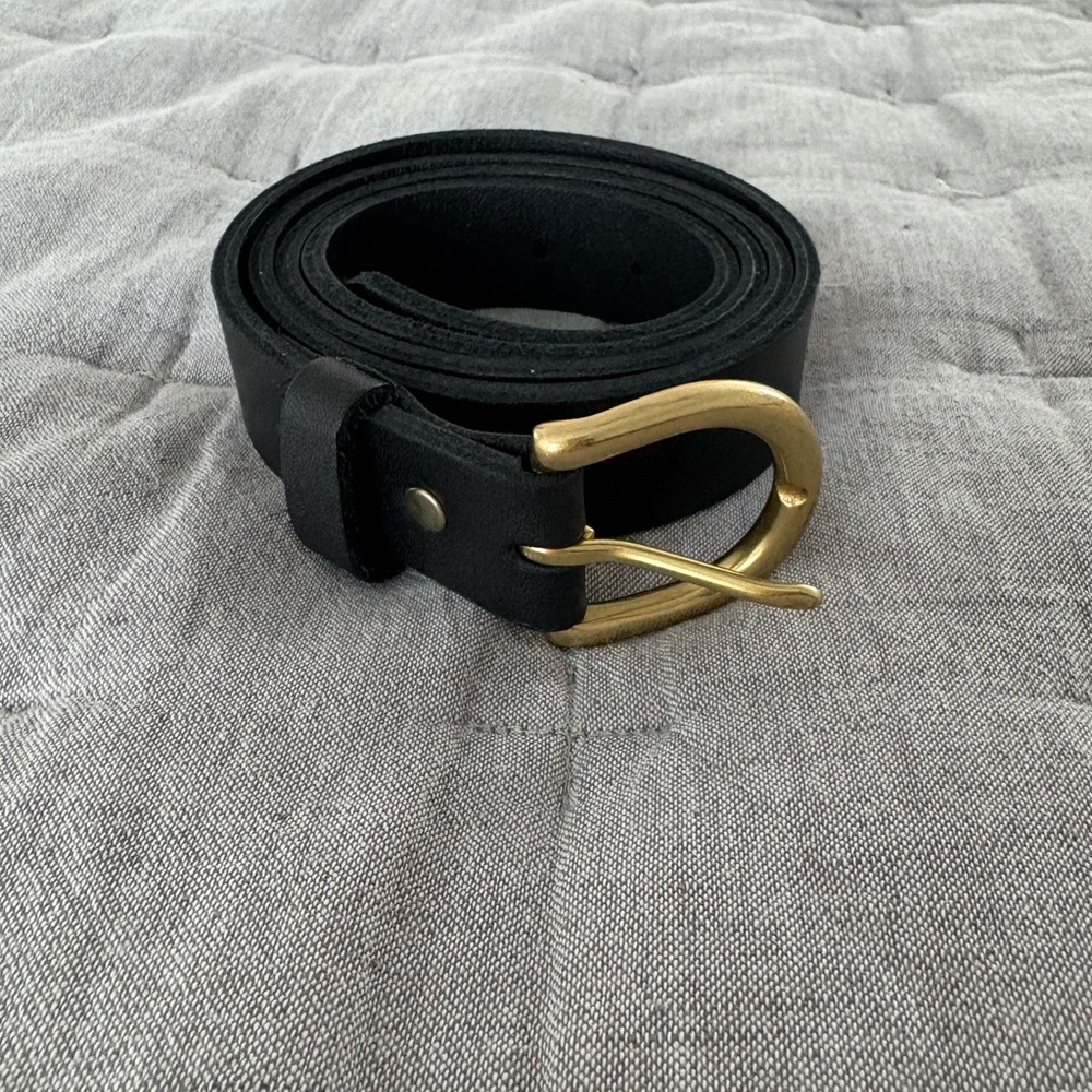 Nisolo Noemi Black Belt